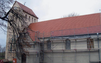Kirche Dodendorf mit saniertem Dachstuhl und Neueindeckung