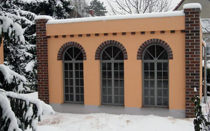 neugebautes Gartenhaus