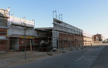 Maurerarbeiten am neuen Einkaufszentrum