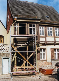 Fachwerkhaus während der Sanierung